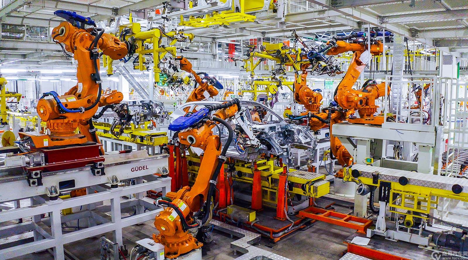 “燈塔工廠”、無人化工廠和智能工廠等新型工廠大量涌現(xiàn)——中國迅速擁抱智能化浪潮